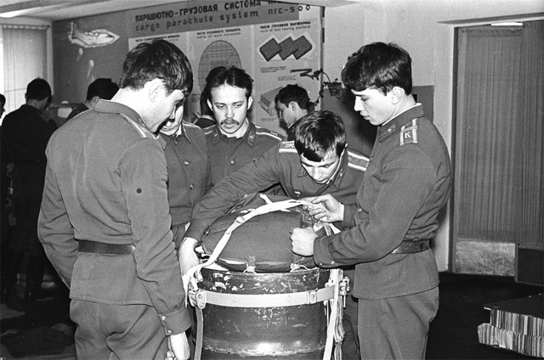 Иллюстрация к книге — Девятая рота. Факультет специальной разведки Рязанского училища ВДВ [i_040.jpg]