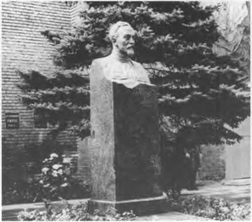 Иллюстрация к книге — Кто Вы, "Железный Феликс"? [image31.jpg]