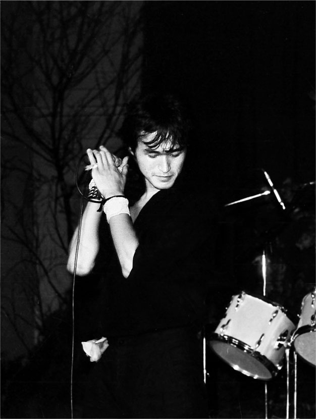 Иллюстрация к книге — Звезда по имени Виктор Цой [_72.jpg]