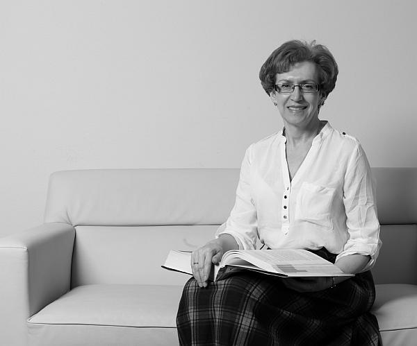 Иллюстрация к книге — ИНТЕРНЫ и ХИРУРГИ бывшими не бывают [_00.jpg]