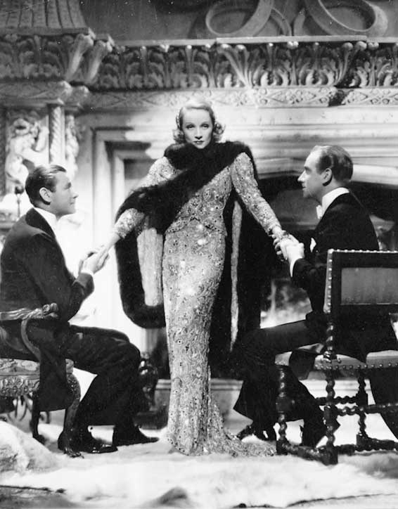 Иллюстрация к книге — Пять вечеров с Марлен Дитрих [i_030.jpg]