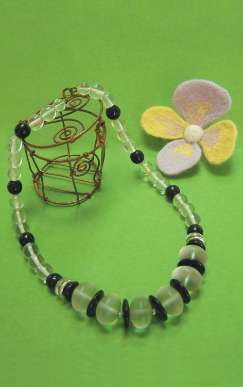 Иллюстрация к книге — Бижутерия и украшения своими руками [i_311.jpg]