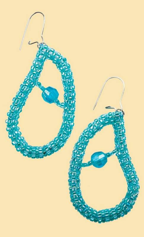 Иллюстрация к книге — Бисер. Энциклопедия вышивки [i_116.jpg]