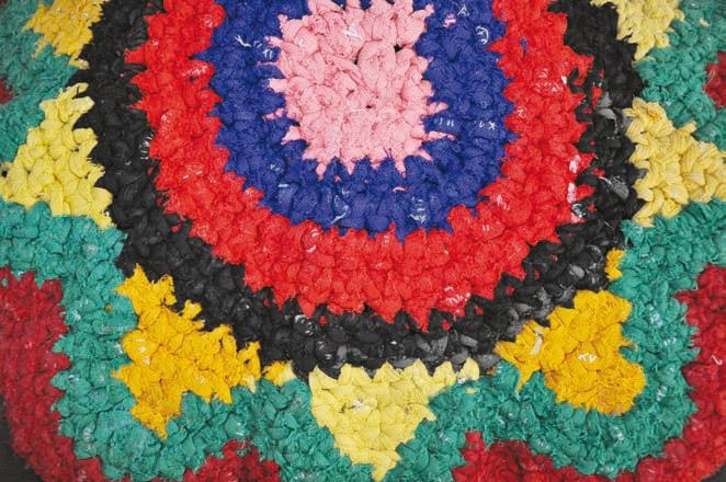 Иллюстрация к книге — Чудесные коврики своими руками [i_103.jpg]