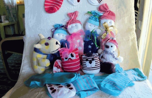 Иллюстрация к книге — Игрушки из носков [i_013.jpg]