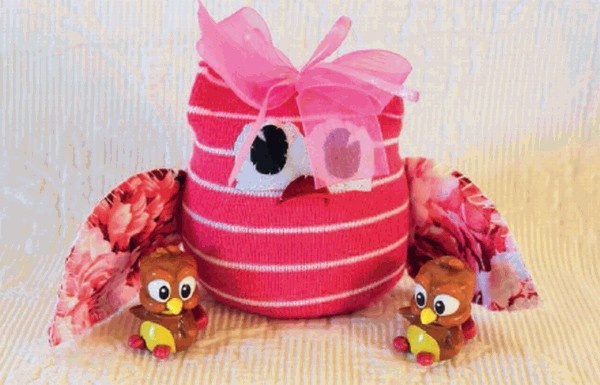 Иллюстрация к книге — Игрушки из носков [i_016.jpg]