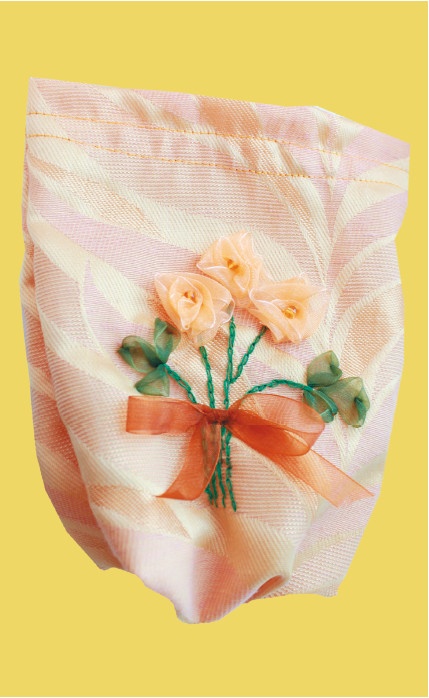 Иллюстрация к книге — Вышивка шелковыми лентами [i_143.jpg]