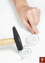 Иллюстрация к книге — Магия металла: декоративные украшения из проволоки [i_054.jpg]