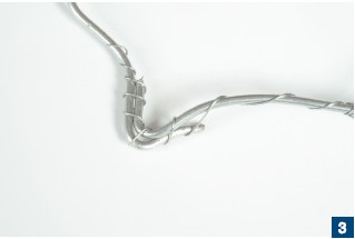 Иллюстрация к книге — Магия металла: декоративные украшения из проволоки [i_165.jpg]