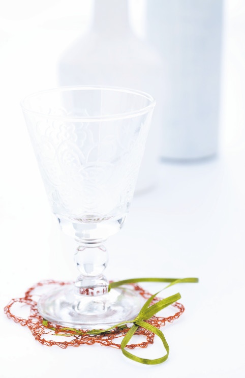 Иллюстрация к книге — Магия металла: декоративные украшения из проволоки [i_176.jpg]