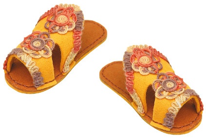 Иллюстрация к книге — Тапочки ручной работы: новые модели для взрослых и детей [i_041.jpg]