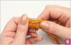 Иллюстрация к книге — Тапочки ручной работы: новые модели для взрослых и детей [i_093.jpg]