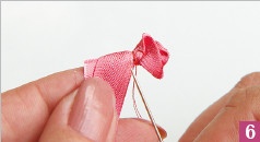 Иллюстрация к книге — Вышивка ленточками: мастер-класс для начинающих мастериц [i_132.jpg]