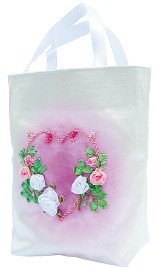 Иллюстрация к книге — Вышивка ленточками: мастер-класс для начинающих мастериц [i_141.jpg]