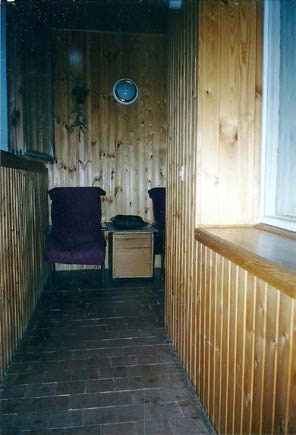 Иллюстрация к книге — Новый век начался с понедельника [i_010.jpg]