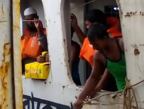 Иллюстрация к книге — Шоу для самого себя – 2 [i_025.jpg]