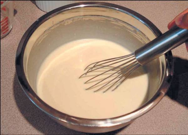 Иллюстрация к книге — Приготовление вкуснейших соусов, подлив, заправок, приправок, маринадов, кляров и панировок [i_014.jpg]