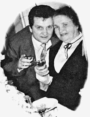 Иллюстрация к книге — Кто кого предал [i_047.jpg]