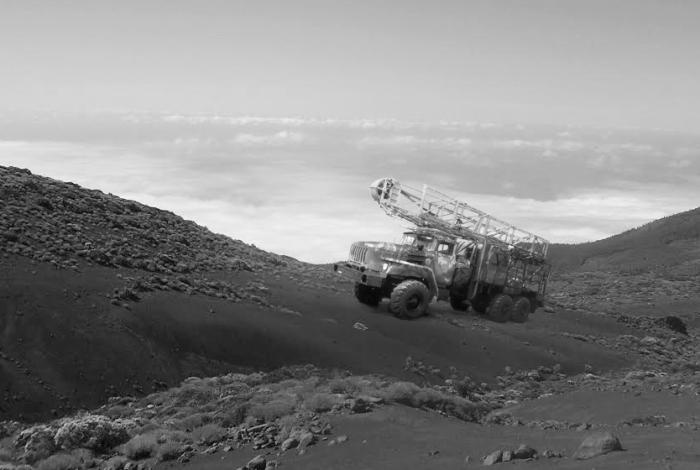 Иллюстрация к книге — Черная кровь войны [_2.jpg]