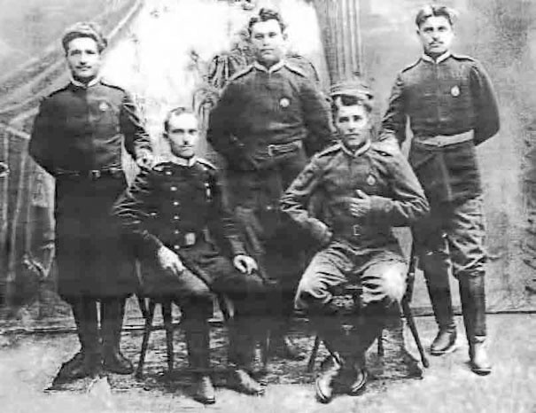 Иллюстрация к книге — С трудом о прошлом, о былом. Очерки о жителях д. Верхние Таволги [i_030.jpg]