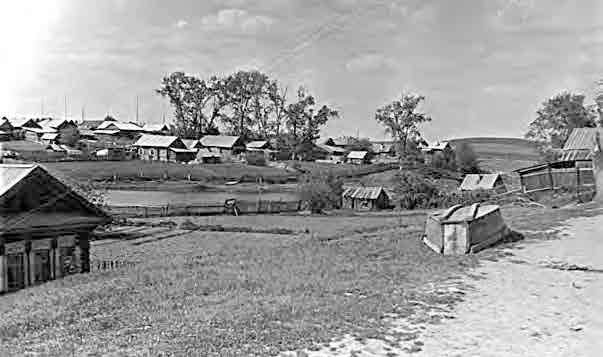 Иллюстрация к книге — С трудом о прошлом, о былом. Очерки о жителях д. Верхние Таволги [i_116.jpg]