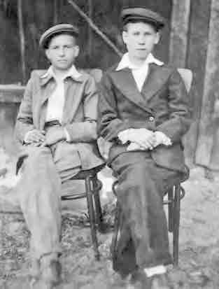 Иллюстрация к книге — С трудом о прошлом, о былом. Очерки о жителях д. Верхние Таволги [i_143.jpg]