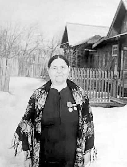 Иллюстрация к книге — С трудом о прошлом, о былом. Очерки о жителях д. Верхние Таволги [i_155.jpg]