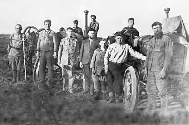 Иллюстрация к книге — С трудом о прошлом, о былом. Очерки о жителях д. Верхние Таволги [i_183.jpg]