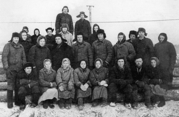 Иллюстрация к книге — Солнце над лесом (сборник) [i_015.jpg]