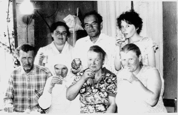 Иллюстрация к книге — Солнце над лесом (сборник) [i_030.jpg]