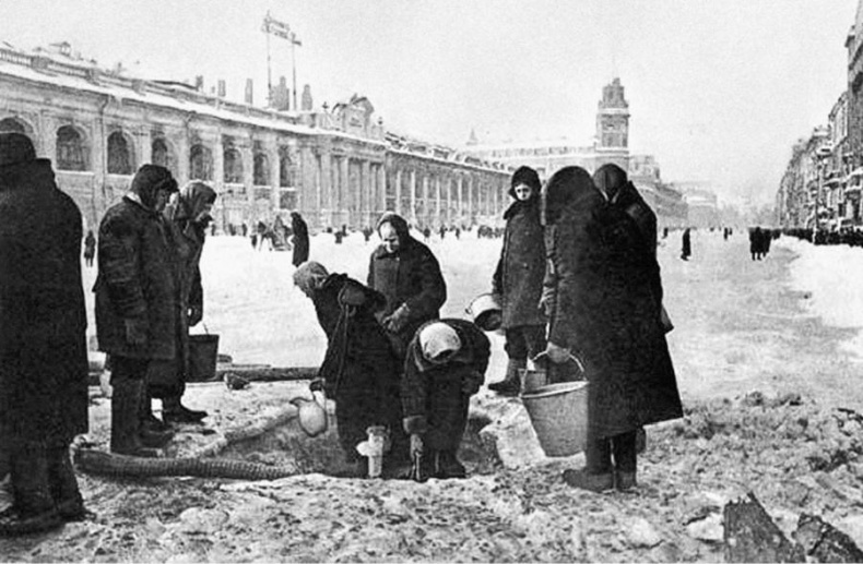 Иллюстрация к книге — Медаль «За оборону Ленинграда» [i_014.jpg]