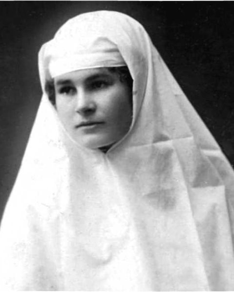 Иллюстрация к книге — Быть сестрой милосердия. Женский лик войны [i_007.jpg]