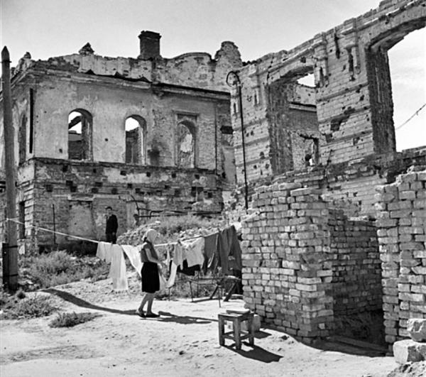 Иллюстрация к книге — Русский дневник [i_044.jpg]