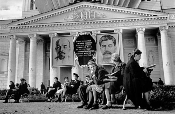 Иллюстрация к книге — Русский дневник [i_063.jpg]