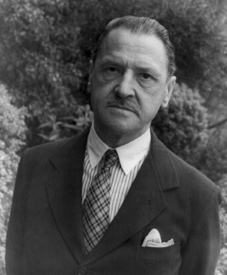 Иллюстрация к книге — Шпионский пасьянс [i_005.jpg]