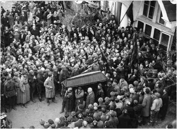 Иллюстрация к книге — Главная тайна горлана-главаря. Ушедший сам [i_005.jpg]