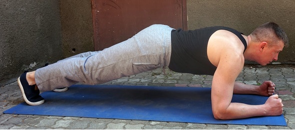 Иллюстрация к книге — Фитнес дома. Трансформация тела за 84 дня [image11_574c3226f3e4c49a3e103966_jpg.jpg]