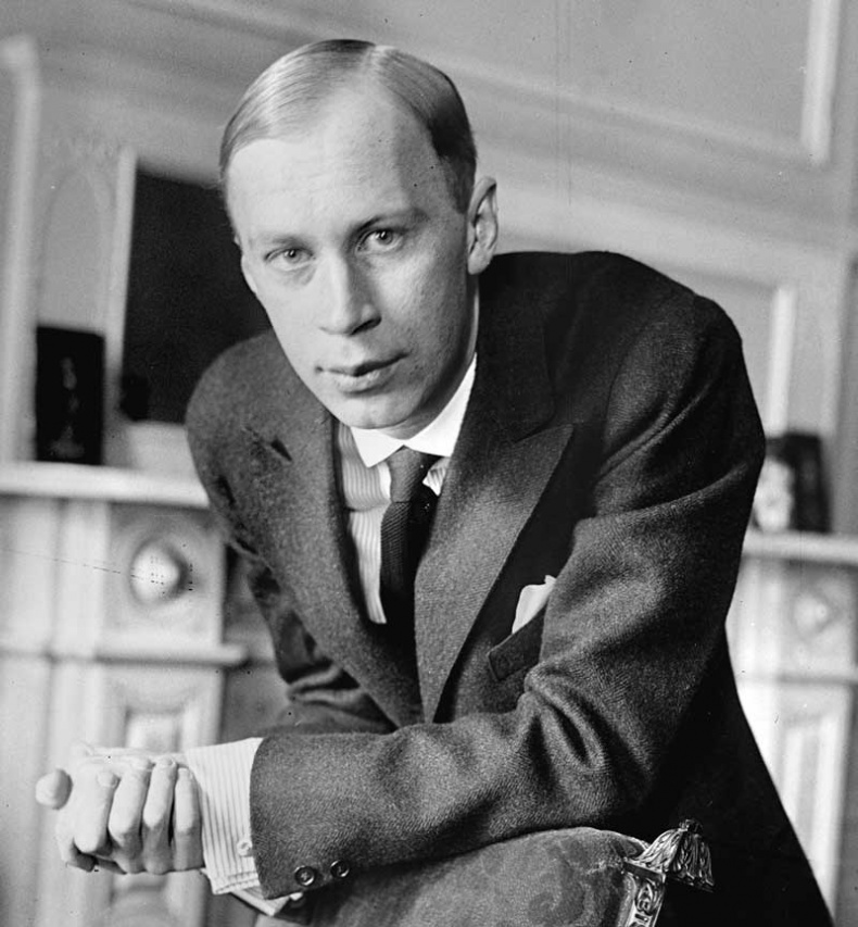 Иллюстрация к книге — Галина Уланова. Одинокая богиня балета [i_036.jpg]