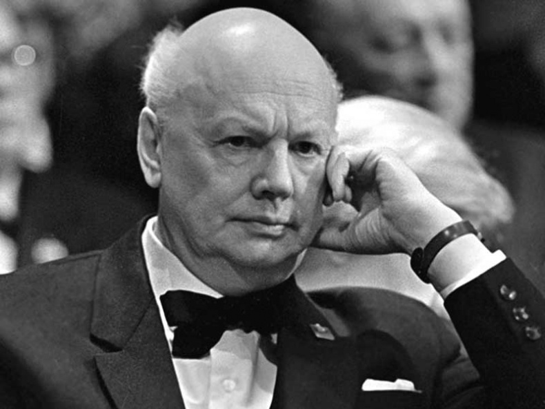 Иллюстрация к книге — Галина Уланова. Одинокая богиня балета [i_044.jpg]