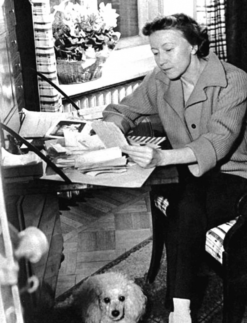 Иллюстрация к книге — Галина Уланова. Одинокая богиня балета [i_051.jpg]