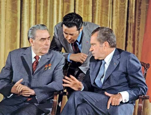 Иллюстрация к книге — Генеральный секретарь ЦК КПСС Леонид Ильич Брежнев [i_016.jpg]