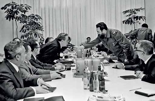 Иллюстрация к книге — Генеральный секретарь ЦК КПСС Леонид Ильич Брежнев [i_021.jpg]