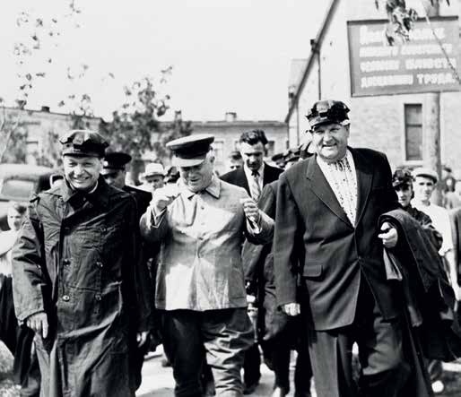 Иллюстрация к книге — Первый секретарь ЦК КПСС Никита Сергеевич Хрущёв [i_022.jpg]