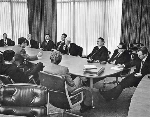 Иллюстрация к книге — Великие умы России. Том 2. Мстислав Келдыш [i_035.jpg]