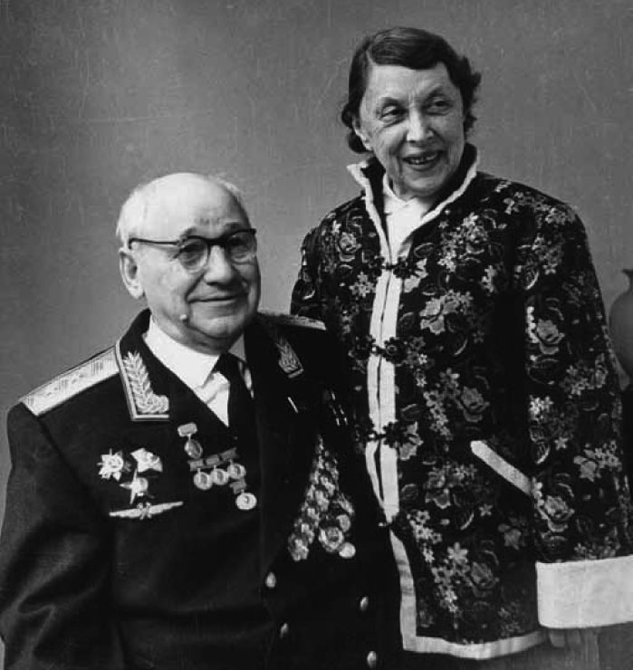 Иллюстрация к книге — Великие умы России. Том 8. Андрей Туполев [i_032.jpg]