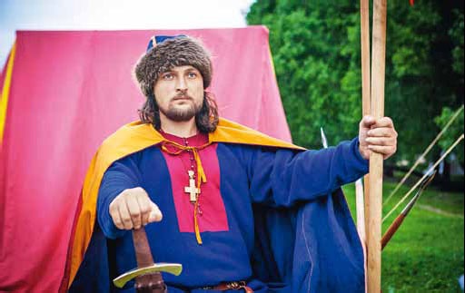 Иллюстрация к книге — Полководцы Древней Руси. Мстислав Тмутараканский, Владимир Мономах, Мстислав Удатный, Даниил Галицкий [_34.jpg]