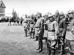 Иллюстрация к книге — Красные полководцы. Сергей Каменев, Семен Будённый, Михаил Фрунзе, Василий Чапаев, Василий Блюхер, Михаил Тухачевский [_4.jpg]