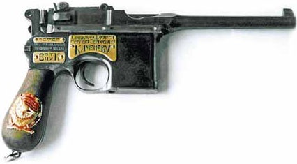 Иллюстрация к книге — Красные полководцы. Сергей Каменев, Семен Будённый, Михаил Фрунзе, Василий Чапаев, Василий Блюхер, Михаил Тухачевский [_5.jpg]