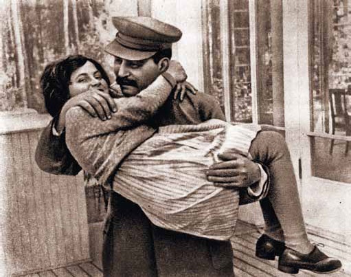 Иллюстрация к книге — Полководцы Великой Отечественной. Книга 1. Иосиф Сталин, Сидор Ковпак, Иван Панфилов, Федор Толбухин, Александр Василевский [_10.jpg]