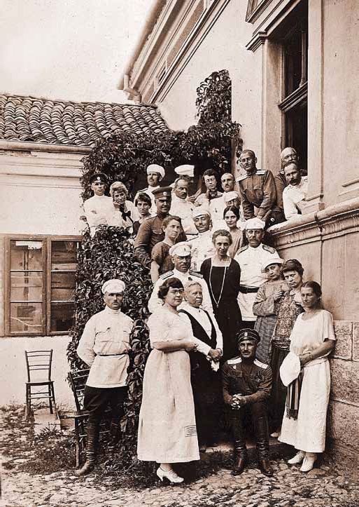 Иллюстрация к книге — Белые полководцы. Николай Юденич, Лавр Корнилов, Антон Деникин, Александр Колчак, Петр Врангель, Владимир Каппель [_52.jpg]